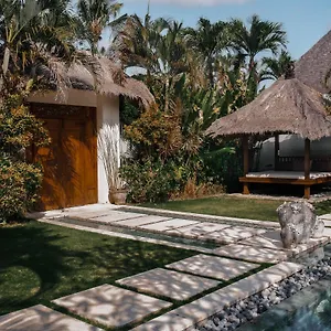 nyaman-villas-seminyak-bali.hotelsseminyak.net/